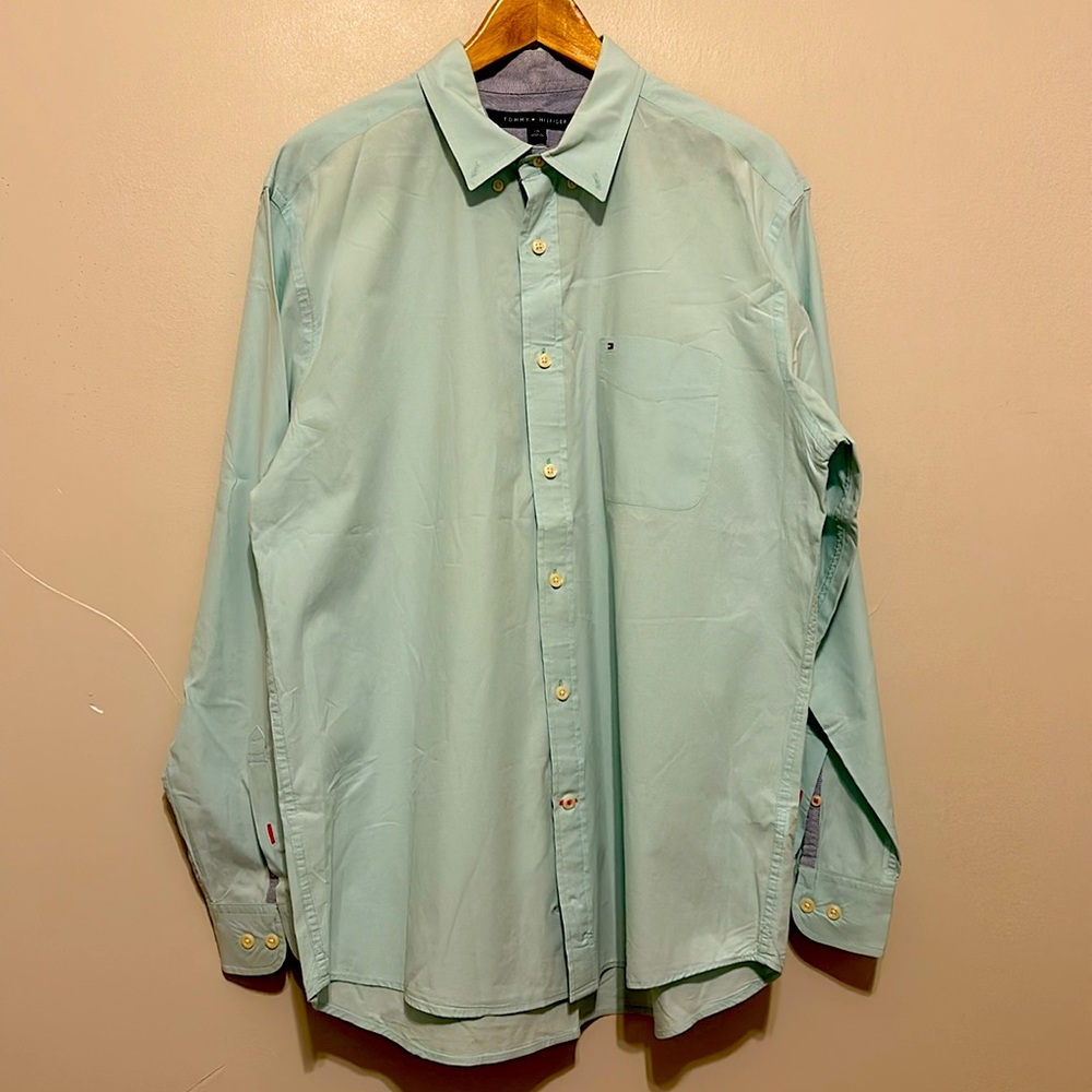 Tommy Hilfiger Men’s Classic Fit Size Large